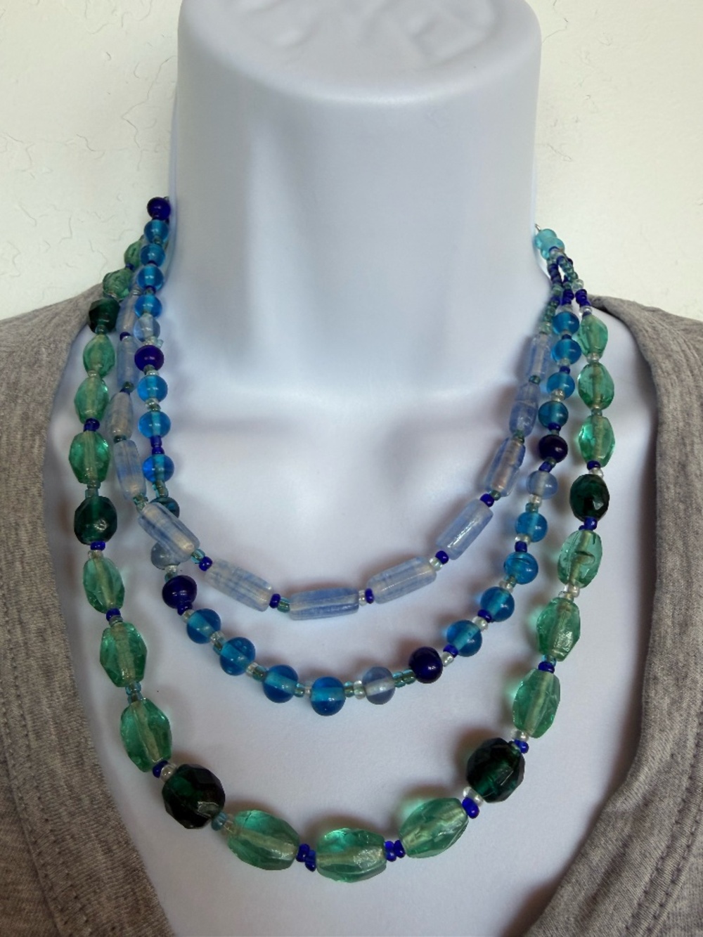 Three Strand Glass Bead Necklace Beachy Y2K 90's Vintage